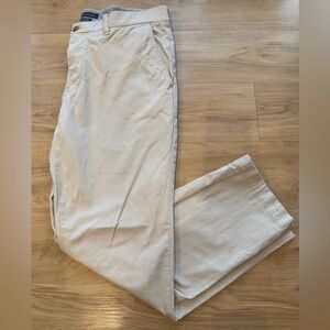 Tommy Hilfiger Men’s Slim Fit TH Flex Chino Dress Pants Khaki’s Beige 36x30